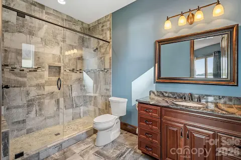 Ensuite Bath for Bedroom 3