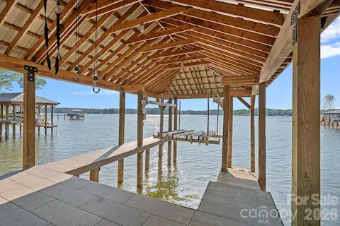 Covered Dock with Boat Lift