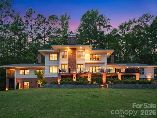 115 Forest Cliff Court NE, Concord, NC