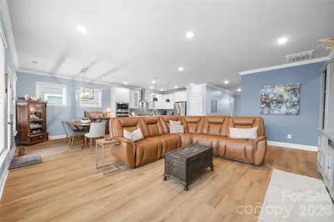 Spacious Family Room