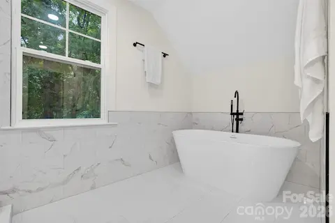 2nd Primary Bathroom 2nd Floor