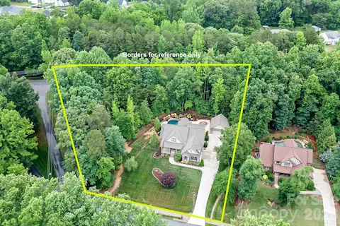 Aerial view 1.3 acres