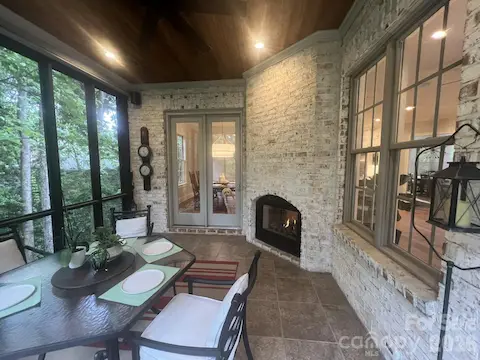 Screened in Porch