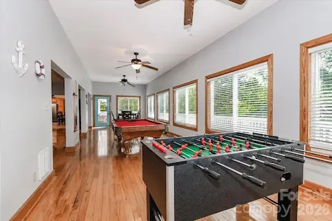 Sunroom/game room main level