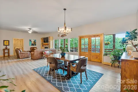 Barndominium dining area