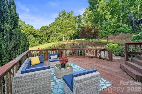 Cottage Patio