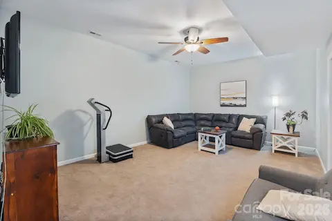 Cottage flex room