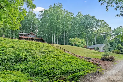 driveway leading up to the property