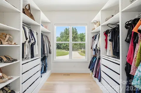 Primary Suite - Walk-in Closet