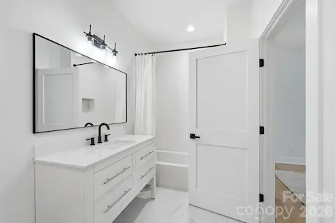 Guest Bath 3