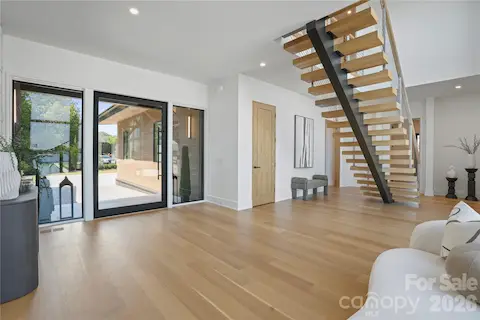 Foyer w/ Pivot Door