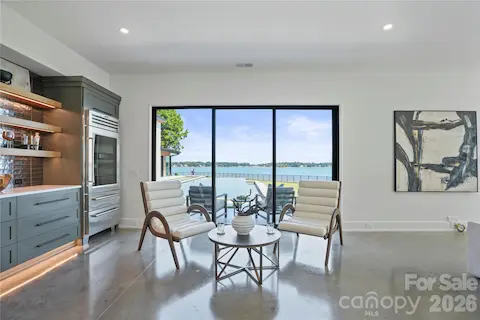 Lake Room