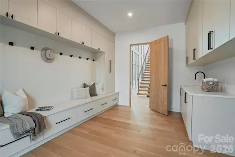 Laundry/Drop Zone