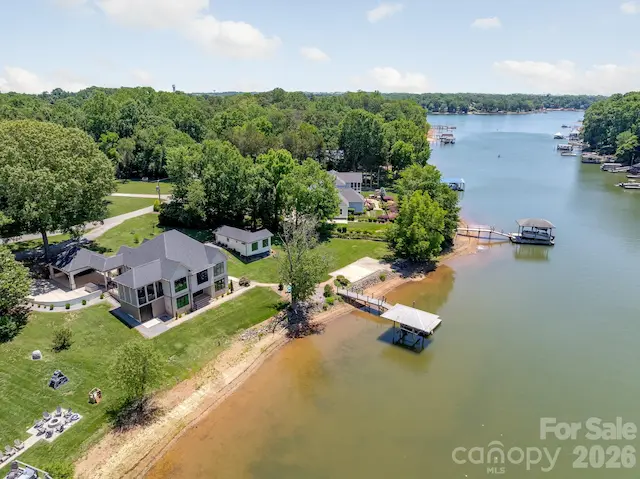 445 Sundown Road, Mooresville, NC