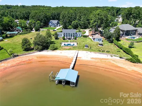 351 feet of wide open shoreline