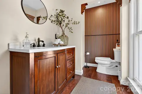 guest half bath main floor
