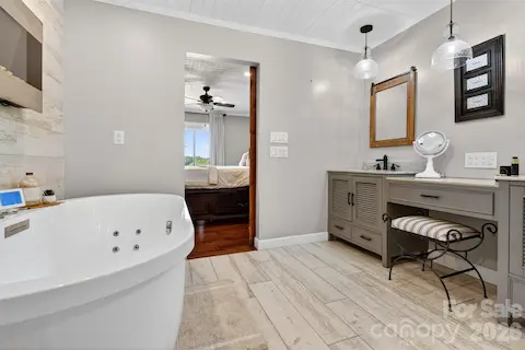 primary spa bath