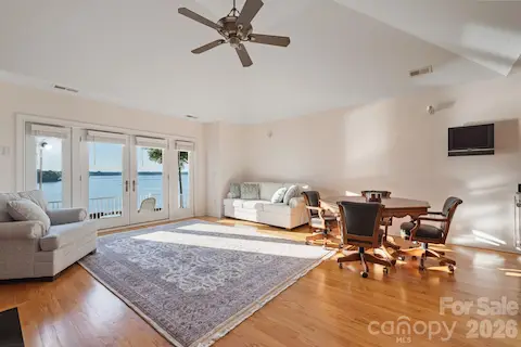 Family room - up
