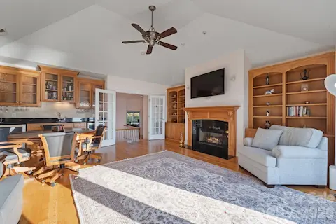 Family room (up)- fireplace