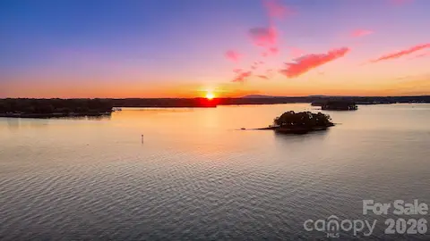 Endless views of Lake Norman / unobstructed
