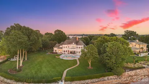 Unrivaled Privacy, Unforgettable Views