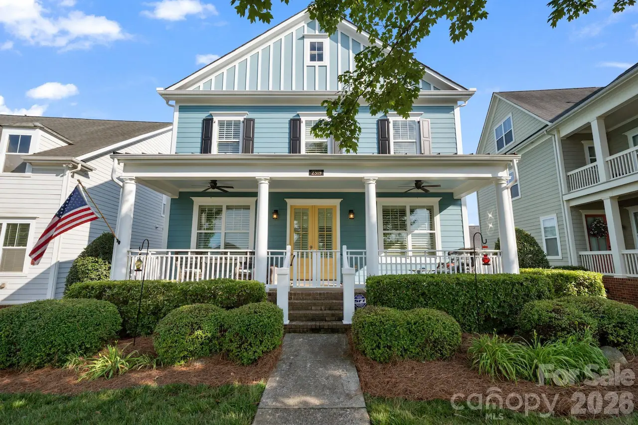 2319 Lochview Street, Pineville, NC