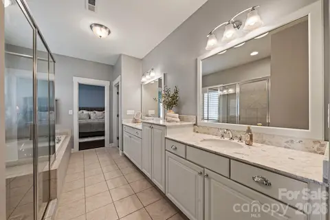 primary bathroom, bathroom #4