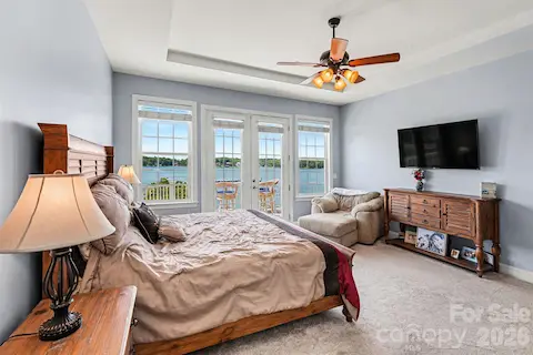 Primary Bedroom Main Level