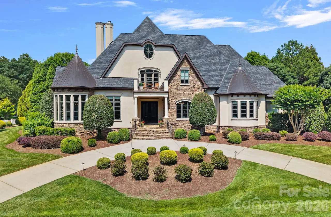 114 Thurstons Way, Mooresville, NC