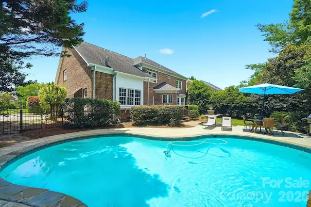 12319 Summer Breeze Court, Charlotte, NC