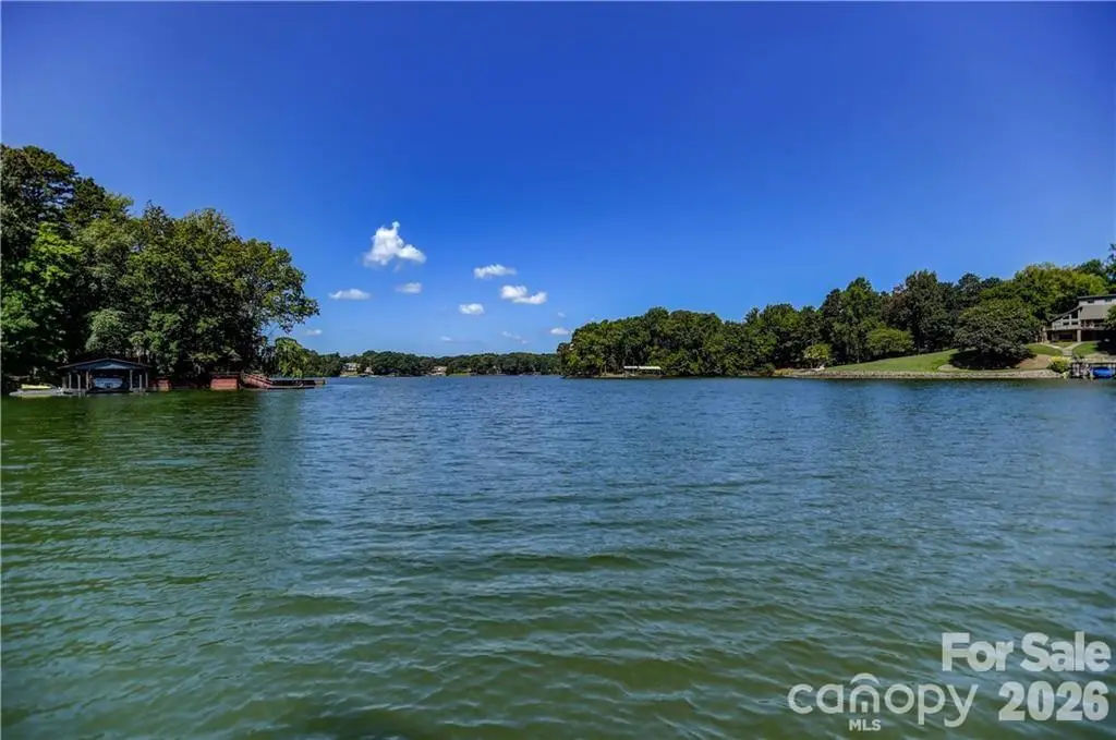 105 Quail Lane, Mooresville, NC