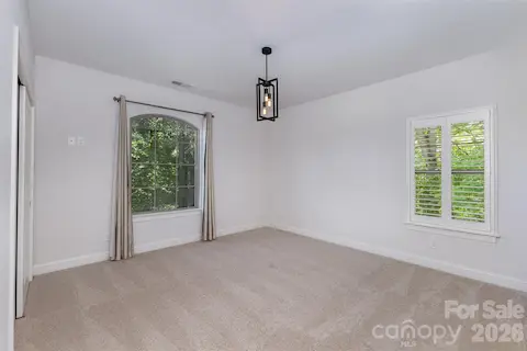 Upstairs Front Bedroom