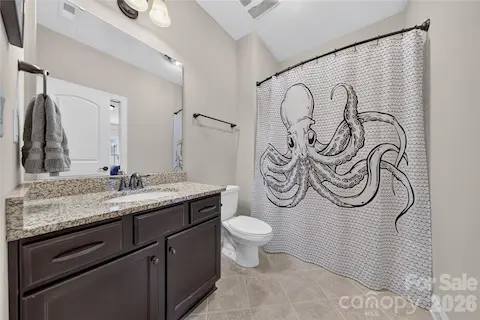 2nd Floor Full Bath
