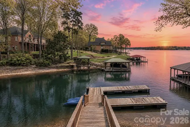 119 Shelter Cove Lane, Mooresville, NC