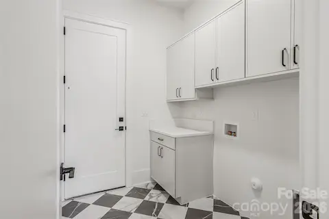 Representative photo of a completed home with the same floorplan. Photos do not reflect the exact finishes.