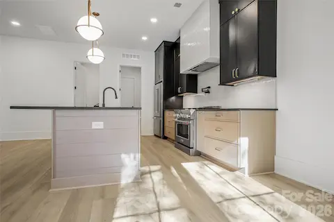 Representative photo of a completed home with the same floorplan. Photos do not reflect the exact finishes.