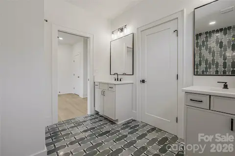 Representative photo of a completed home with the same floorplan. Photos do not reflect the exact finishes.