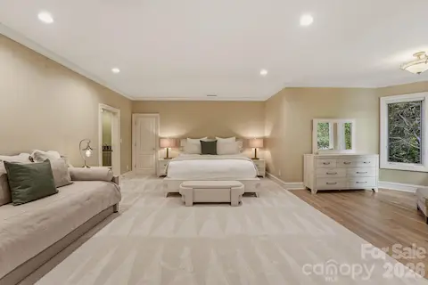 Upper-level suite 4 of 4.