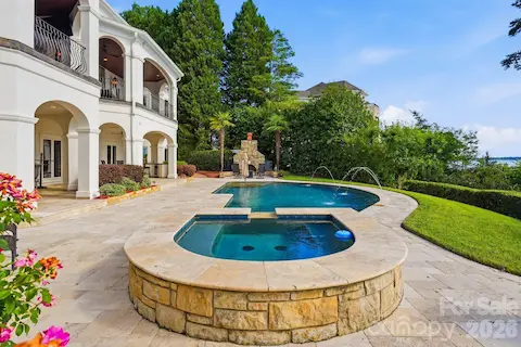 Saltwater Pool & Spa