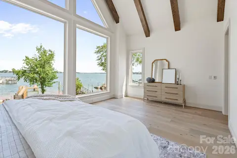 Wake up to stunning sun-rise views every day!