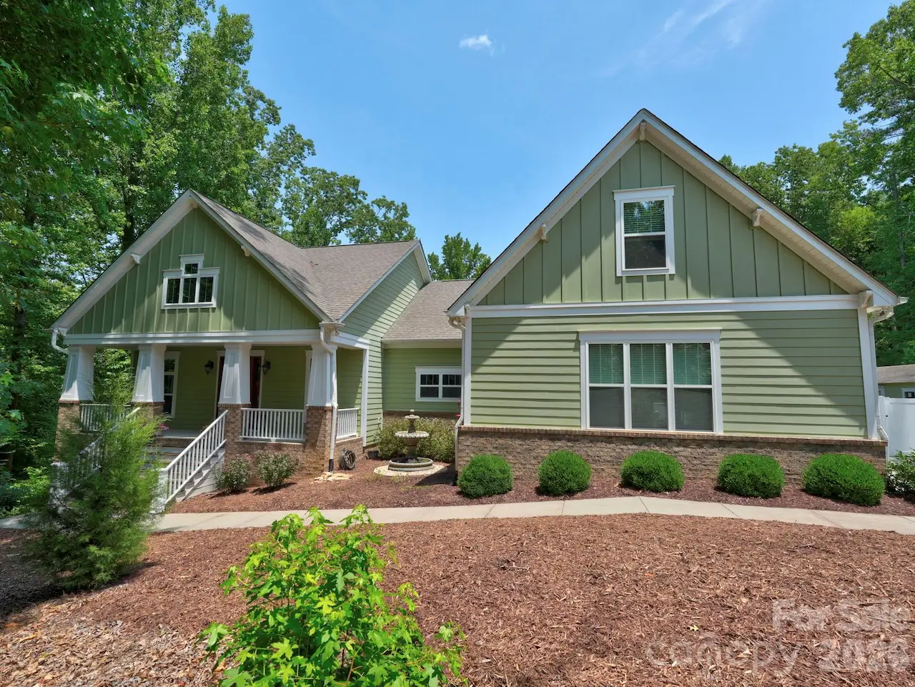 9560 Regent Drive, Davidson, NC