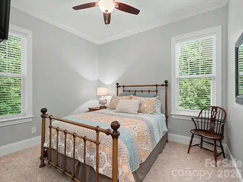 Back bedroom