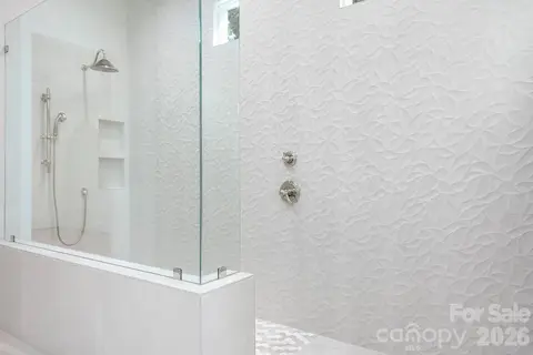 Stunning tile!