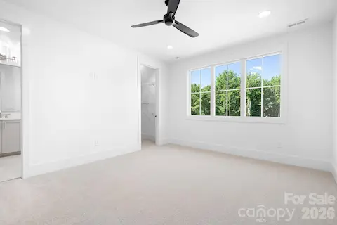 Ensuite Bath 2