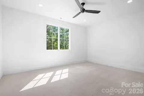 Large upstairs BR 3