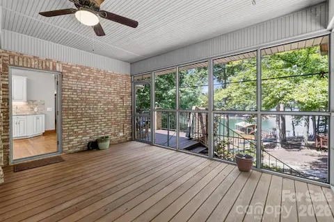 Screened-in porch