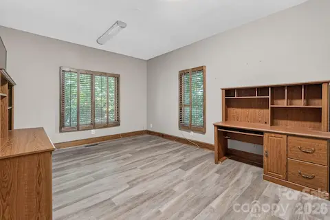 Office/flex space/bedroom