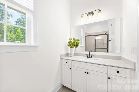 Full Bathroom on Main Level