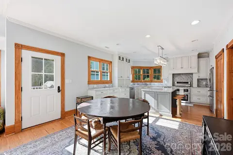 Breakfast / Kitchen