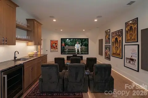 Virtually Staged
